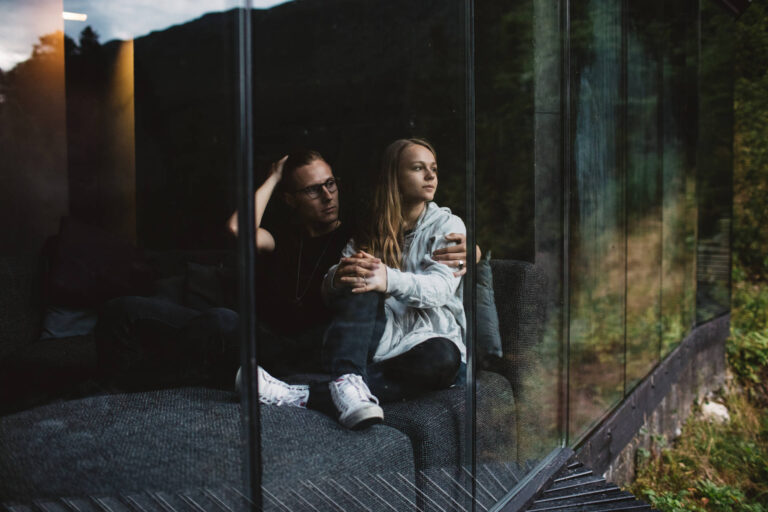 Wall Tapestries: Add Charm to Bare Walls With Hangings